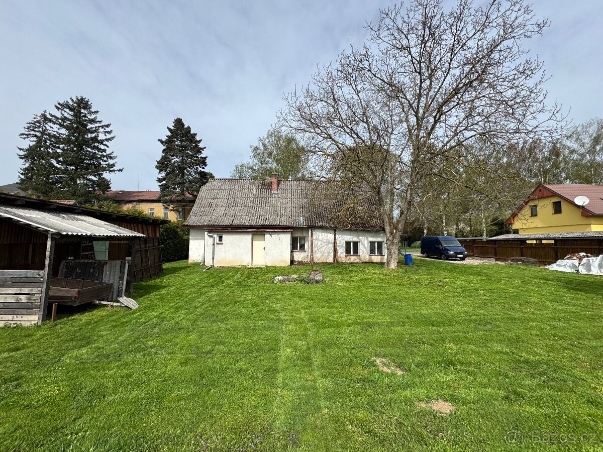 Chalupa Libina, pozemek 1000m2, studna - 2