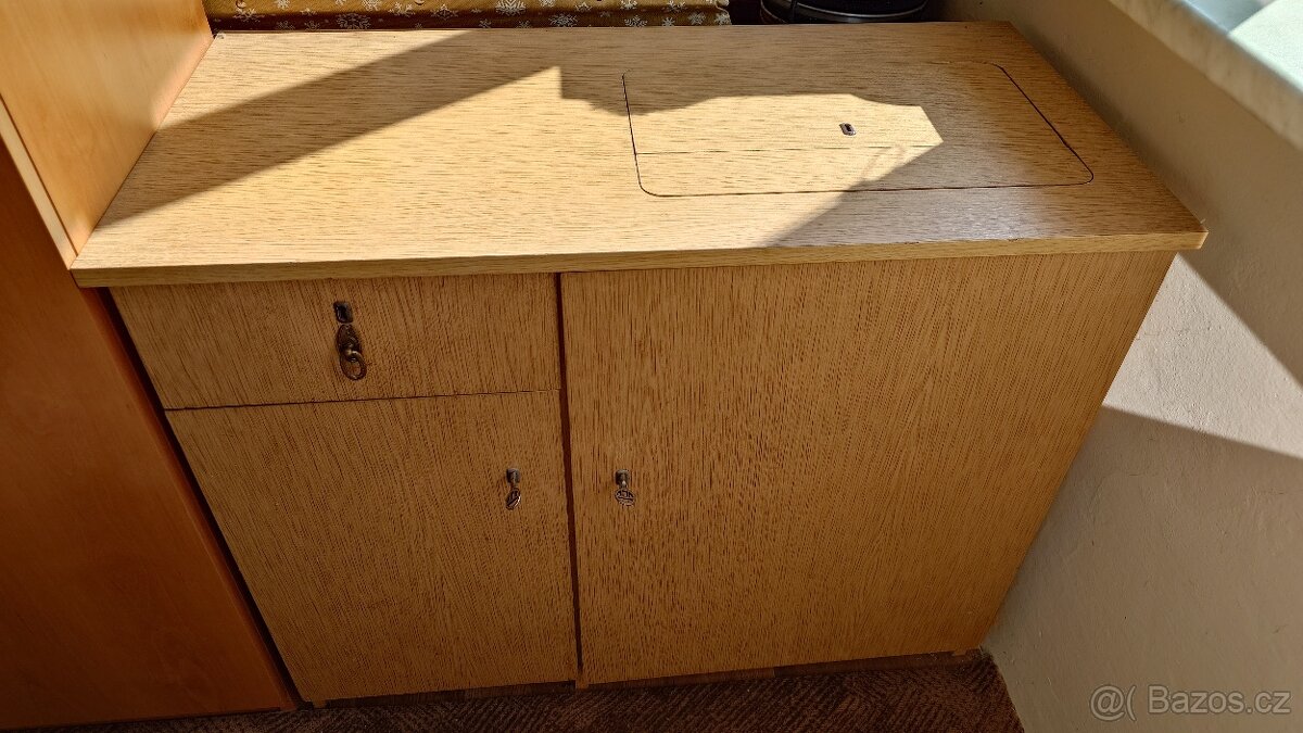 Šicí stroj Minerva - 2