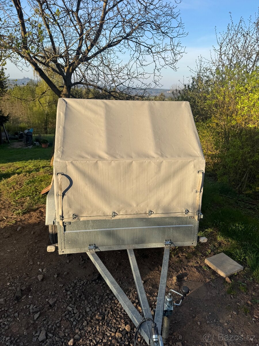 Přívěs s plachtou - 2