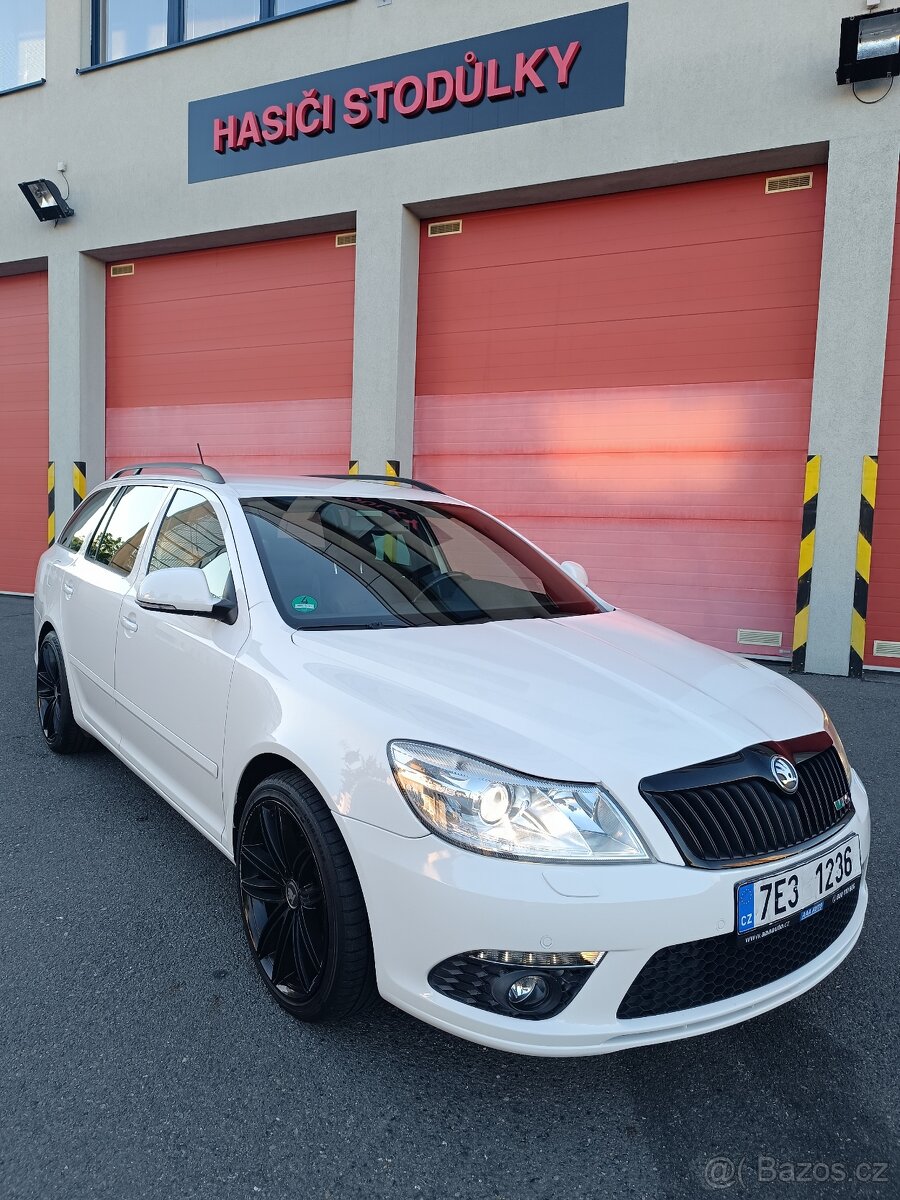 Škoda Octavia 2 RS DSG - 2