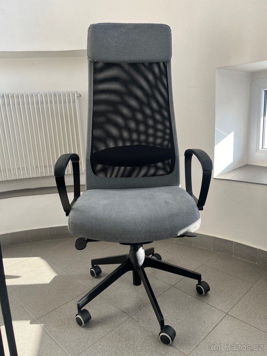 kancelářská židle IKEA Markus - světle šedá - 2