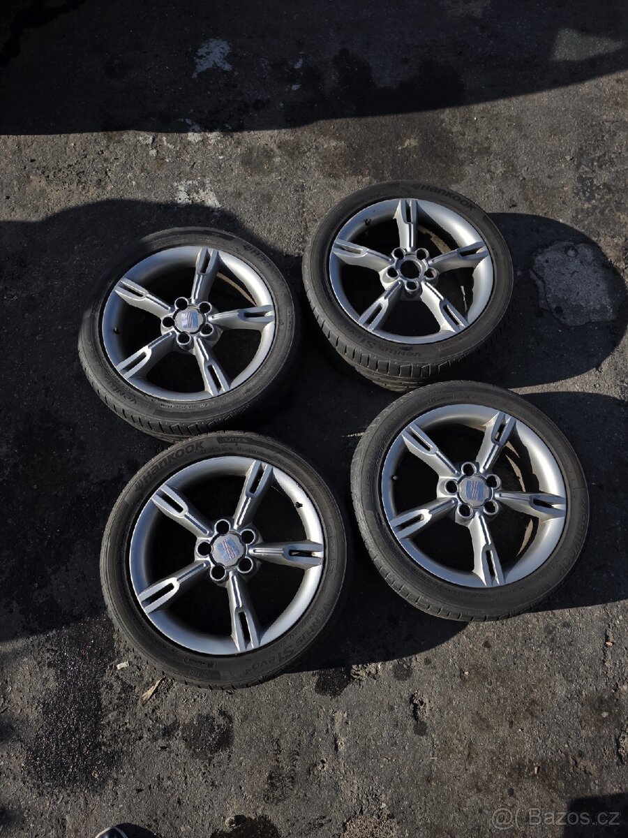 Seat R17 Hankook 225/45 letní - 2