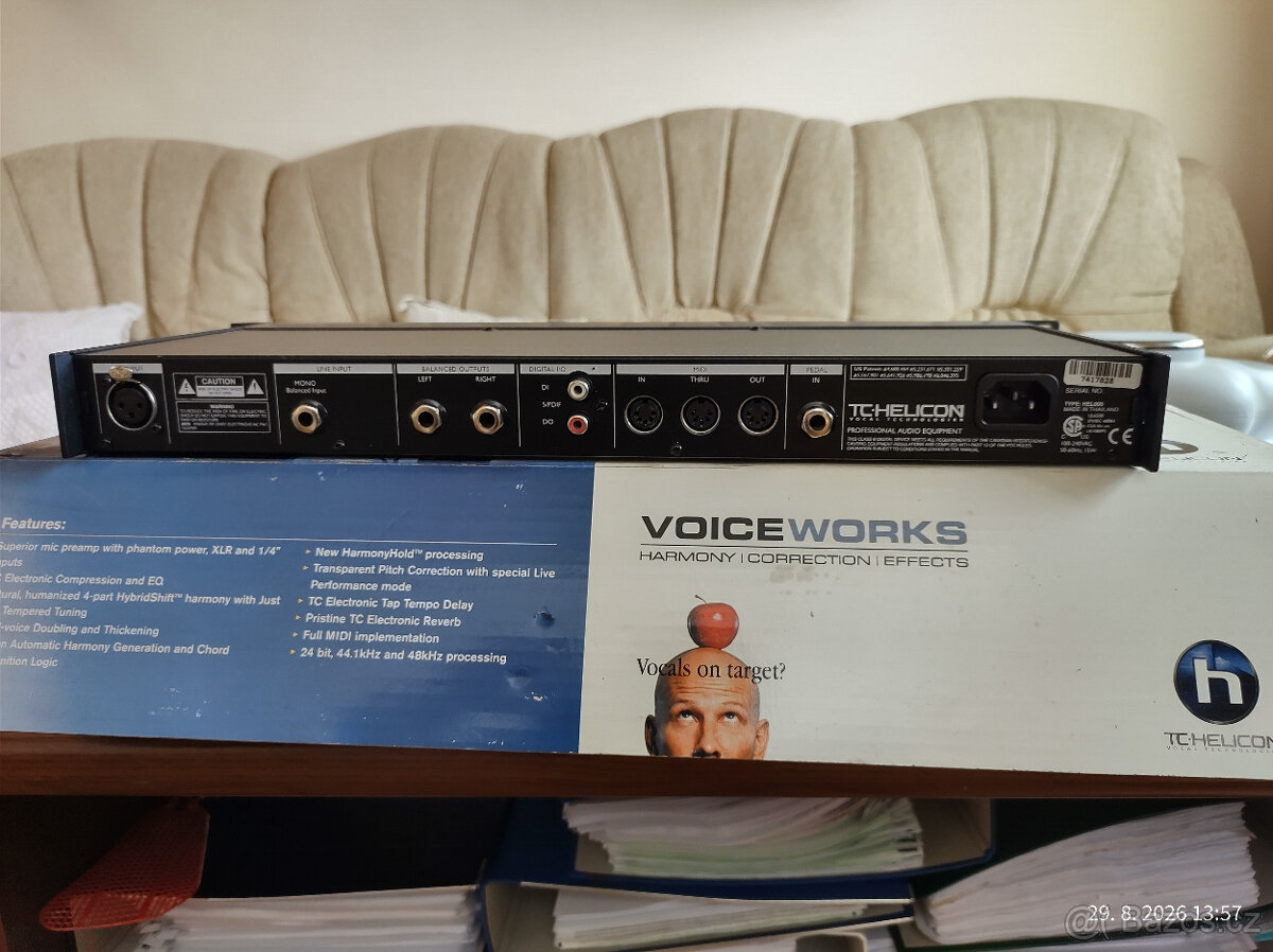 TC Helicon VoiceWorks - 2