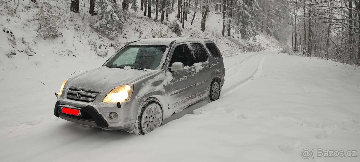 Prodám Hondu CRV 2.2., pojizdné, vada turba. - 2