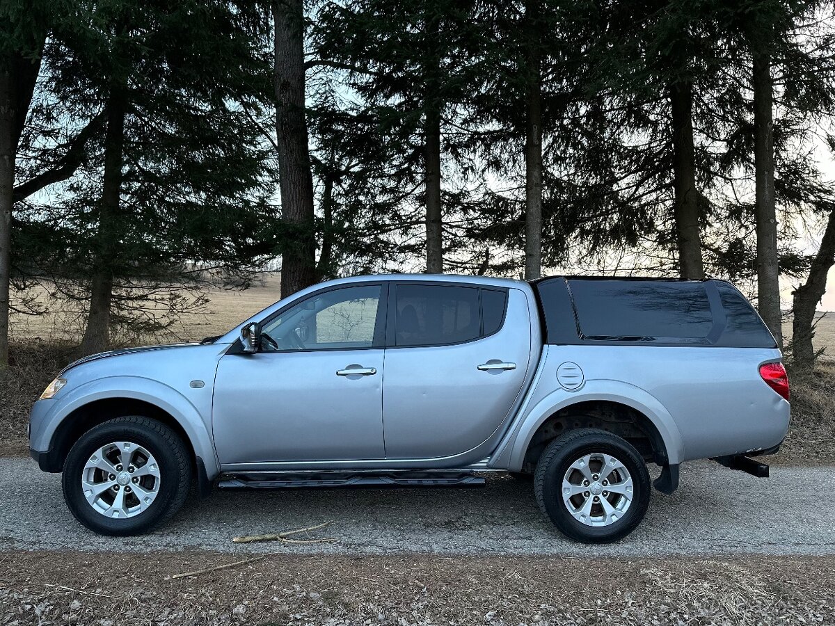 Mitsubishi L200 2.5 D-iD 131KW superselect