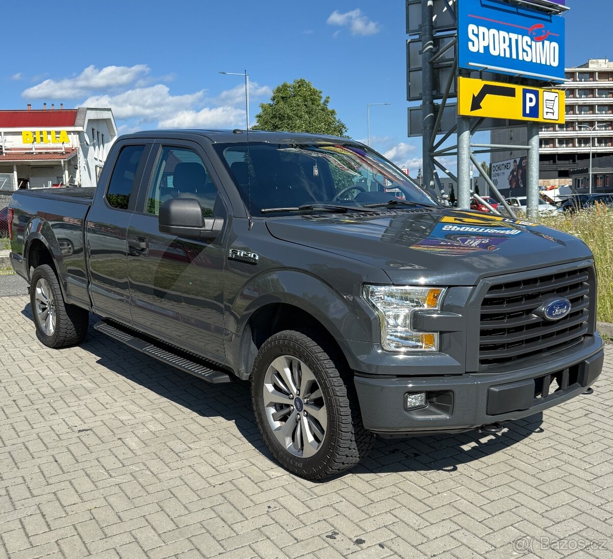 Ford F-150 5.0 V8–2017–4x4–TAŽNÉ 3.5t—KRÁSNÁ BARVA