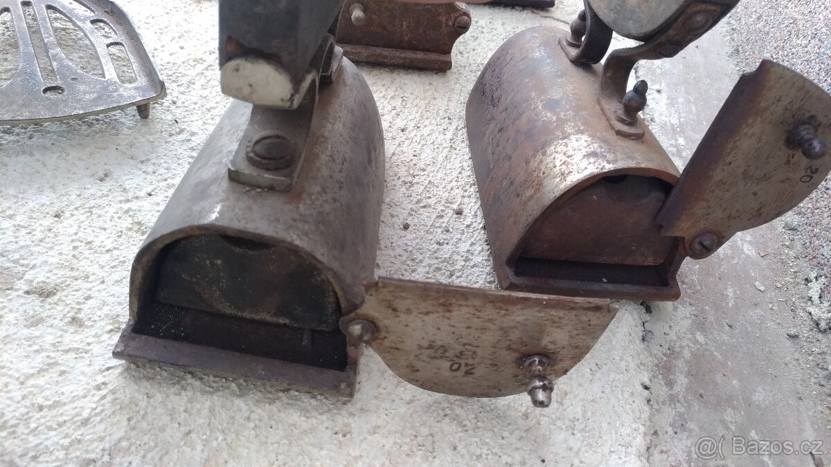 Starožitné žehličky (i AMERICAN FASHION) - 2