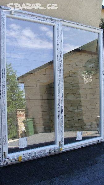Francouzské posuvné okno 2000 x 2000 mm. Skladem - 2