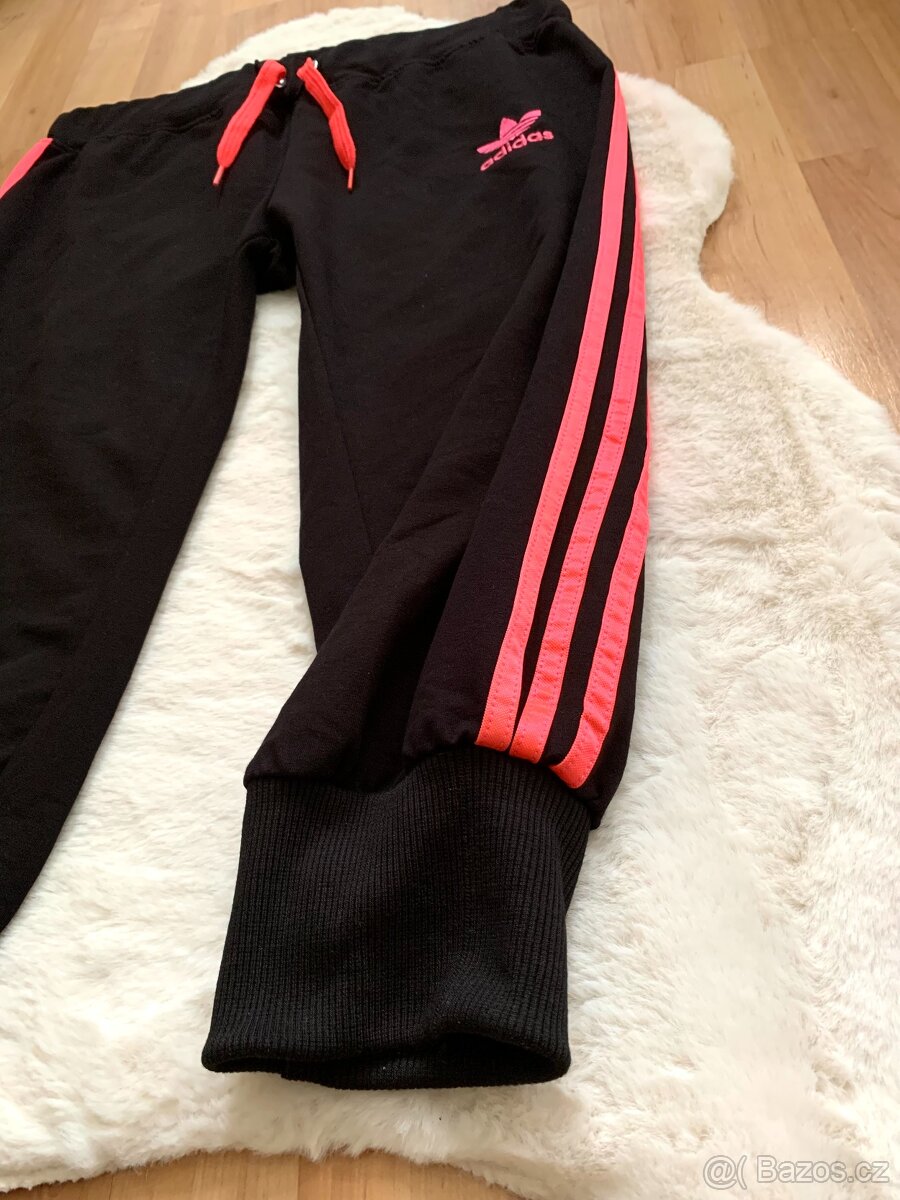 Dámské 3/4 kalhoty - 2