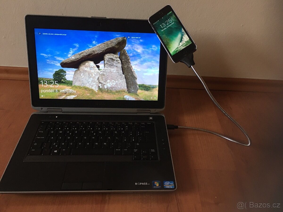 USB nabíjecí a datový kovový kabel, stojan a držák na iPhone - 2