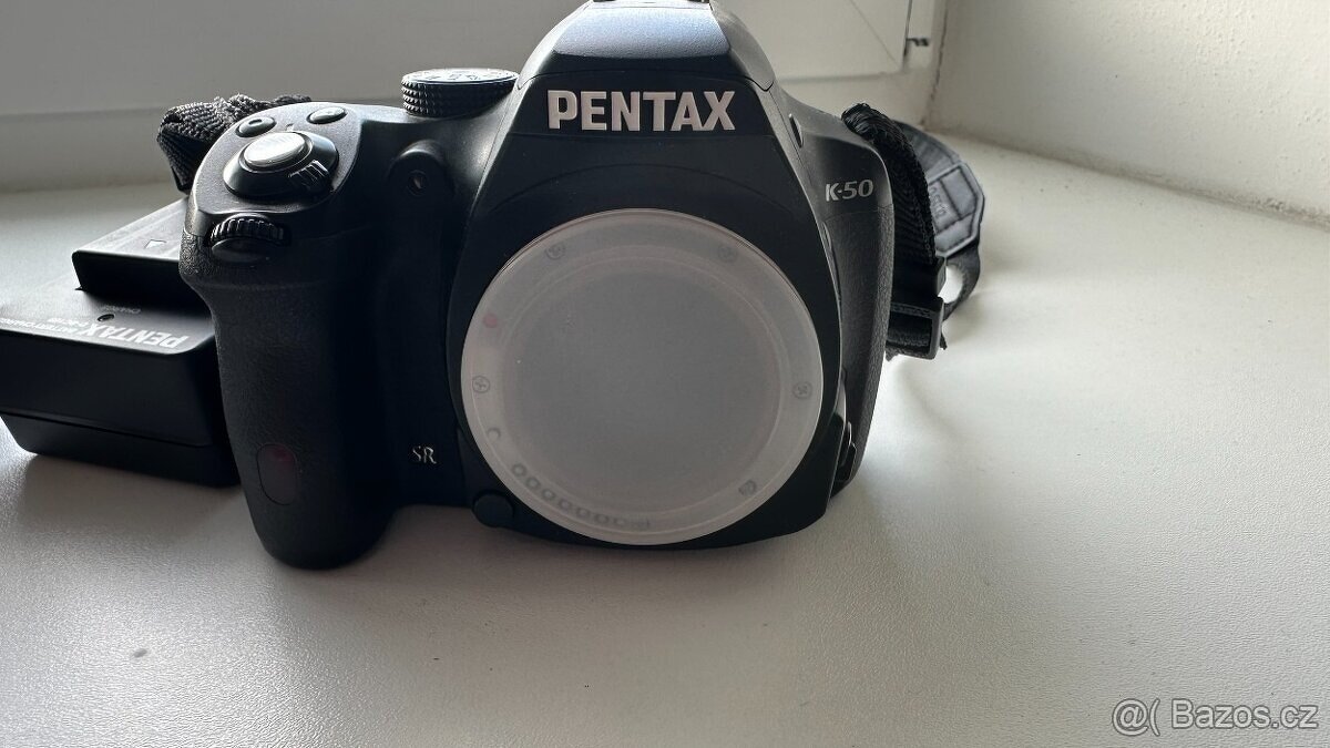 Pentax K-50 + 18-55 mm WR + 50-200 WR černý - 2
