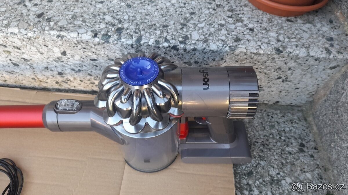 Kvalitní vysavač Dyson V6 V7 - 2