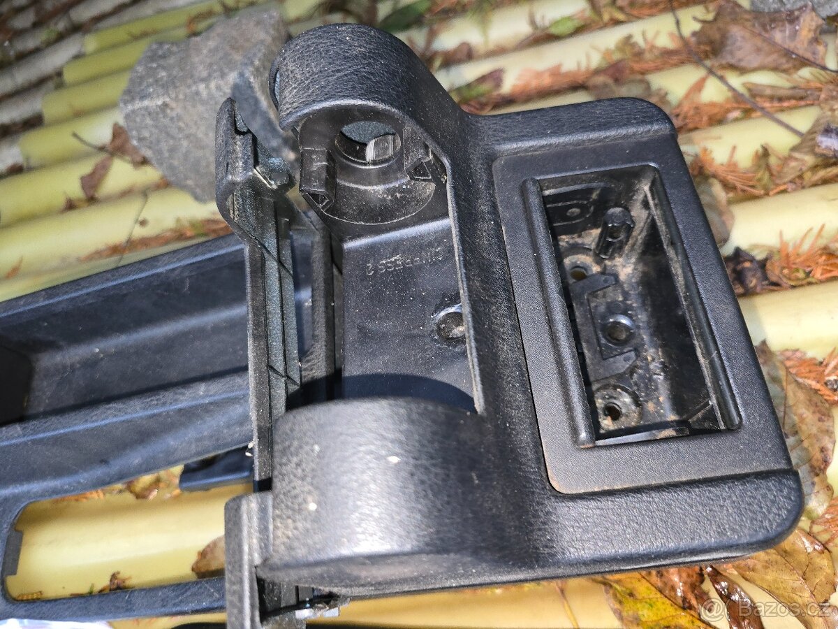 BMW e36 sedan/touring loketní opěrka - 2