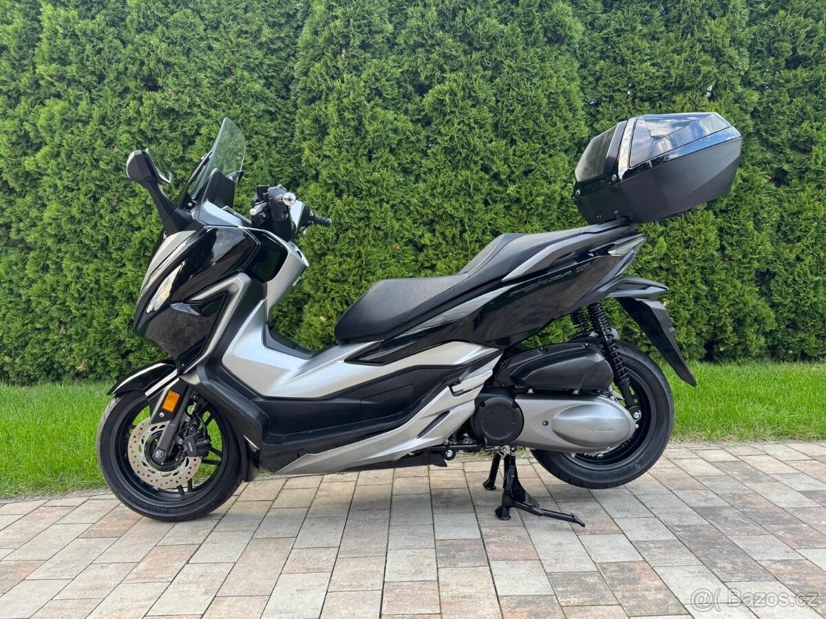 Honda Forza 300 - 2