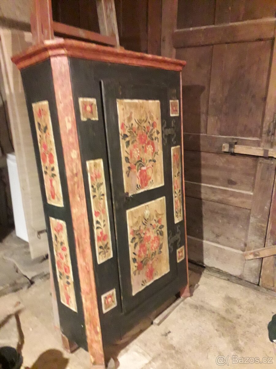 Selsky starozitny nabytek - 2