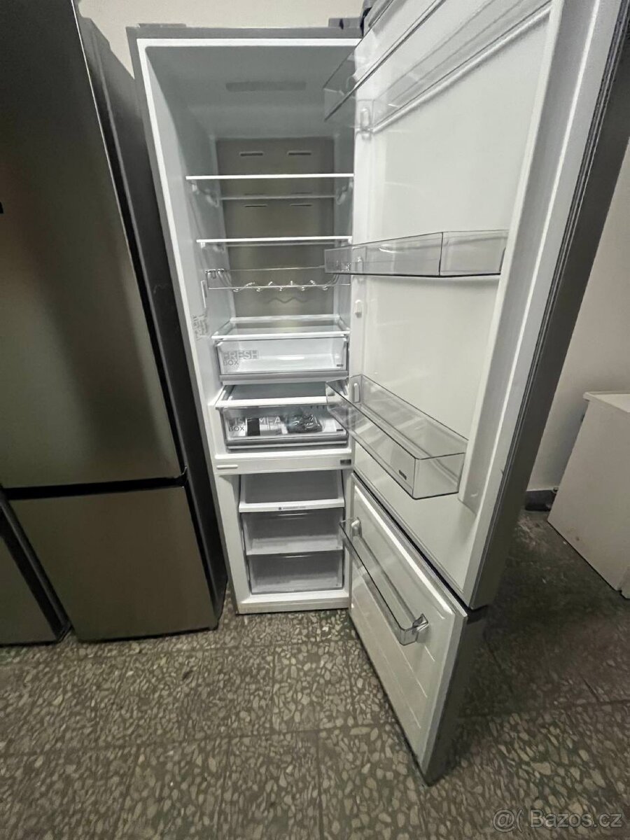 Lednice MIDEA – šedá (nerezový vzhled), - 2