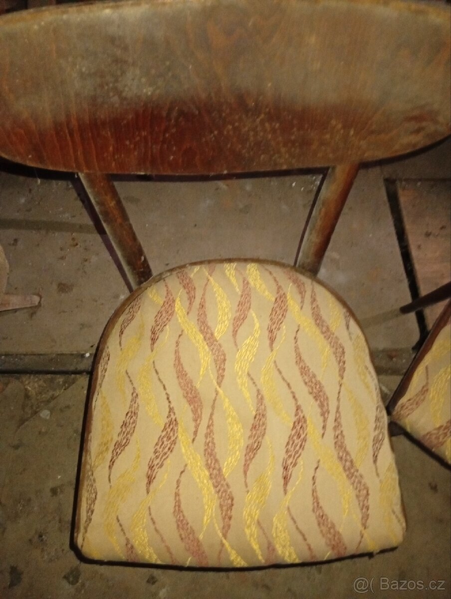 Křesla a židle - 2