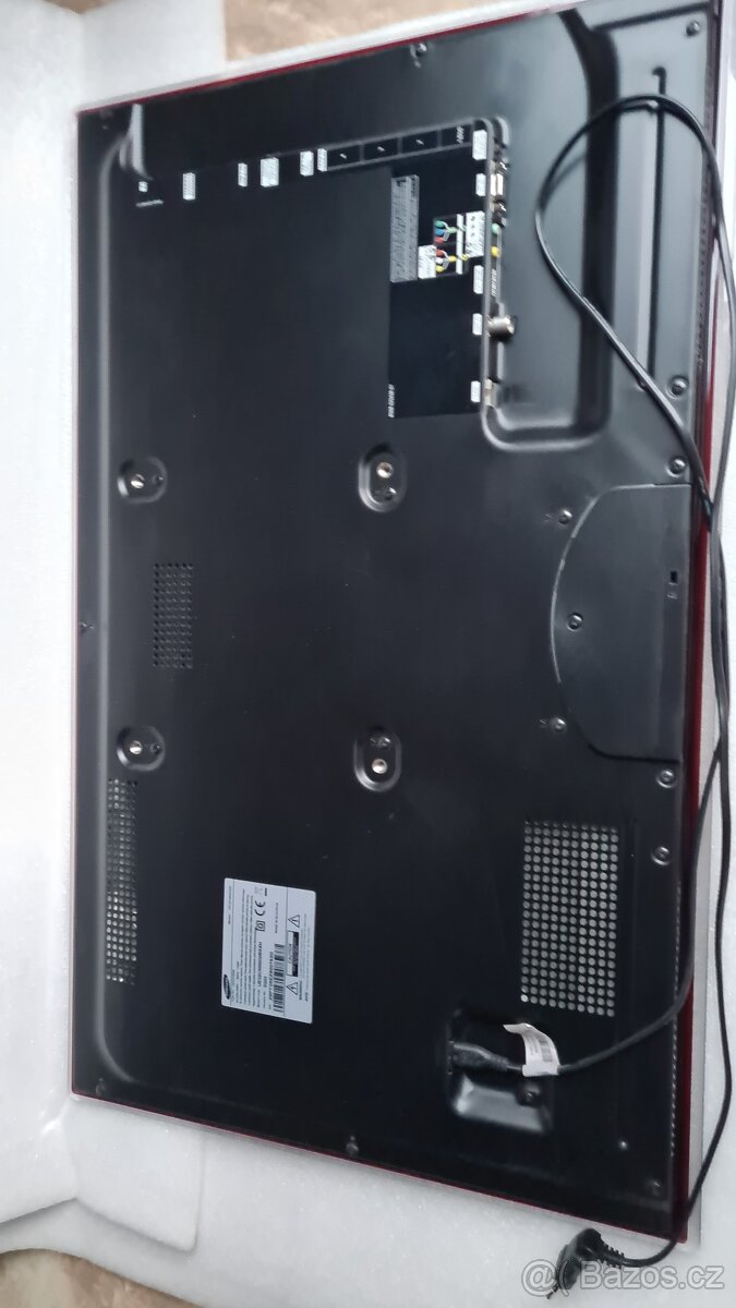 LED TV SAMSUNG model UE32C5000 - 2