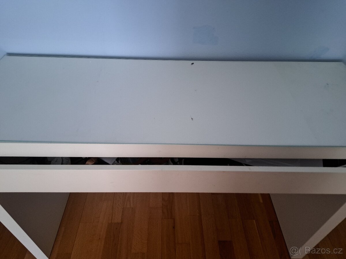Kosmetický stůl IKEA - 2