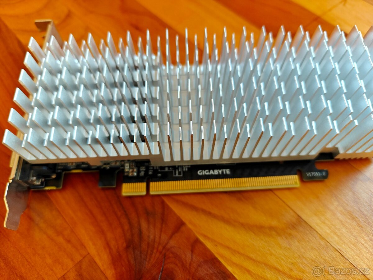Grafická karta Gigabyte GeForce GT 1030 - 2