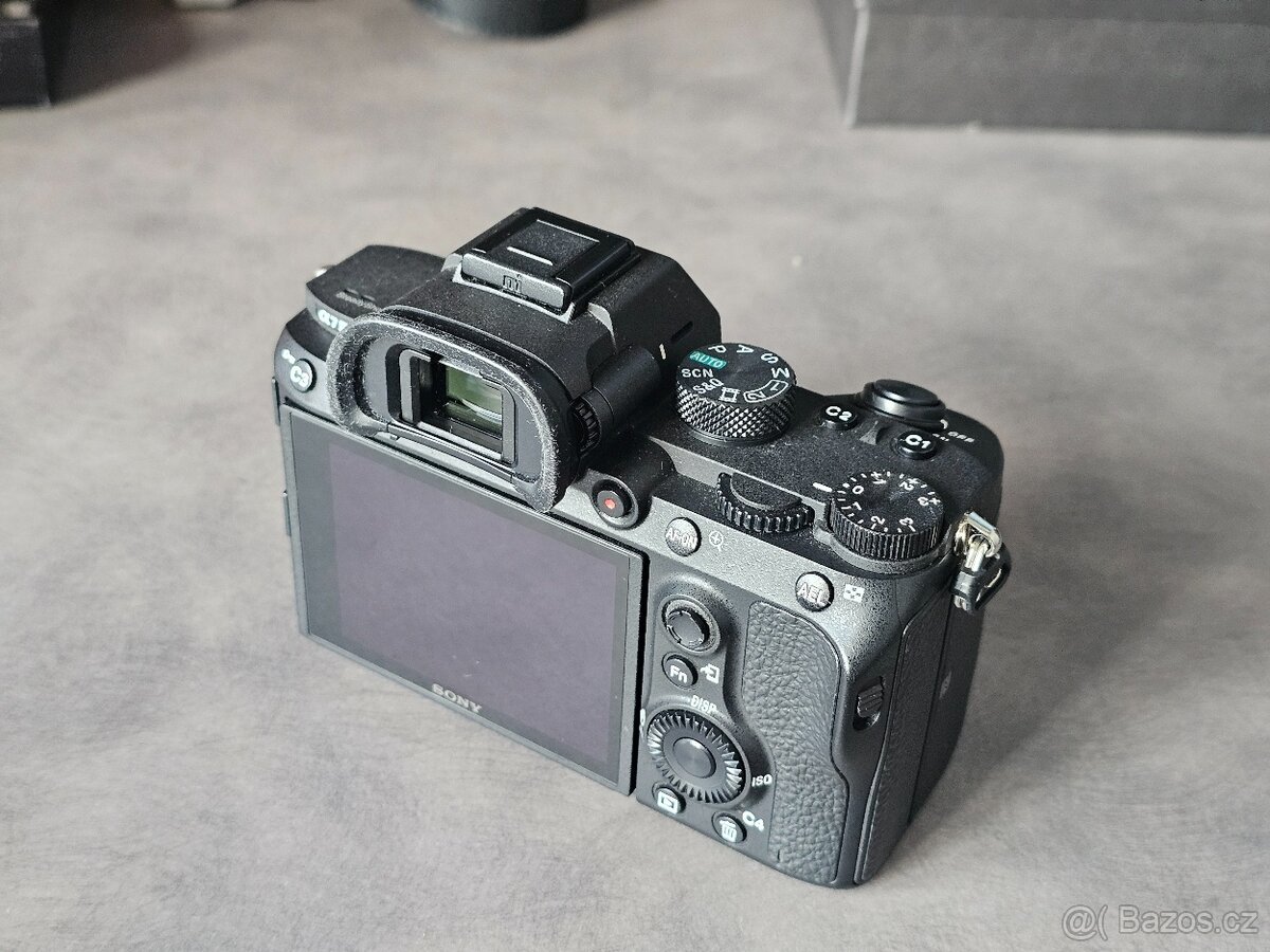 Sony Alpha A7 III - 2