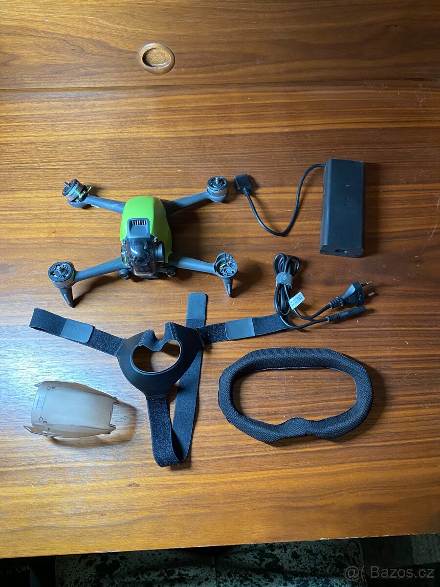 Dji FPV dron + příslušenství - 2