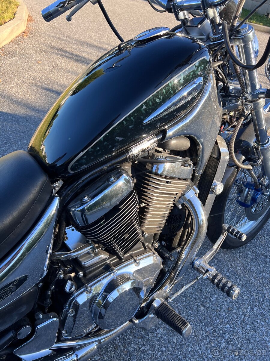 Suzuki VS800GL Intruder - 2
