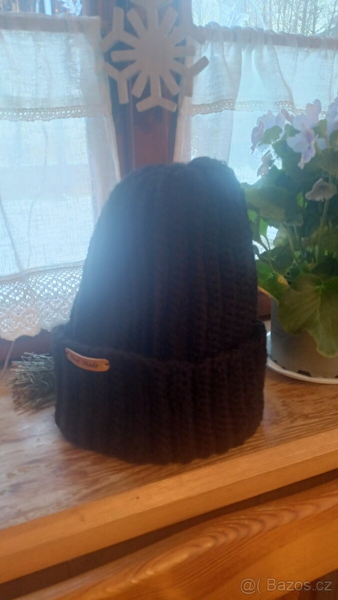 Ručně háčkováná čepice - 2