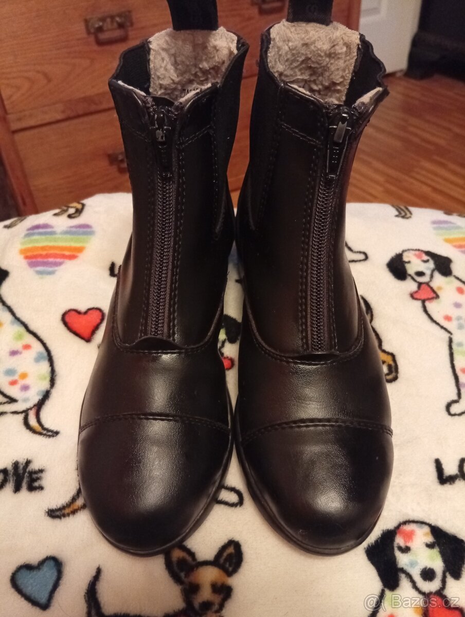 zimní jezdecká perka vel.35, zn.Steeds - 2