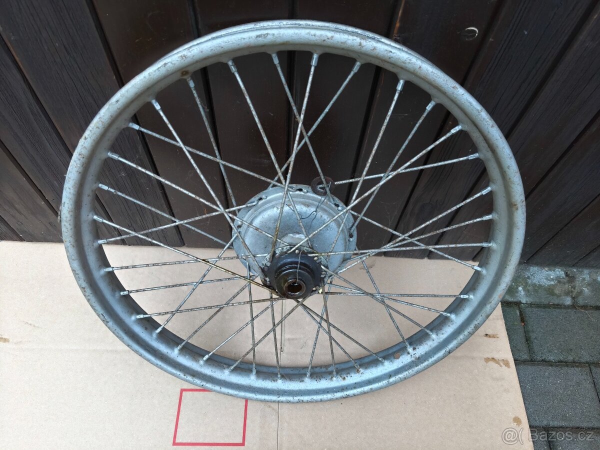 Přední kolo ČZ 125,150 C - 2