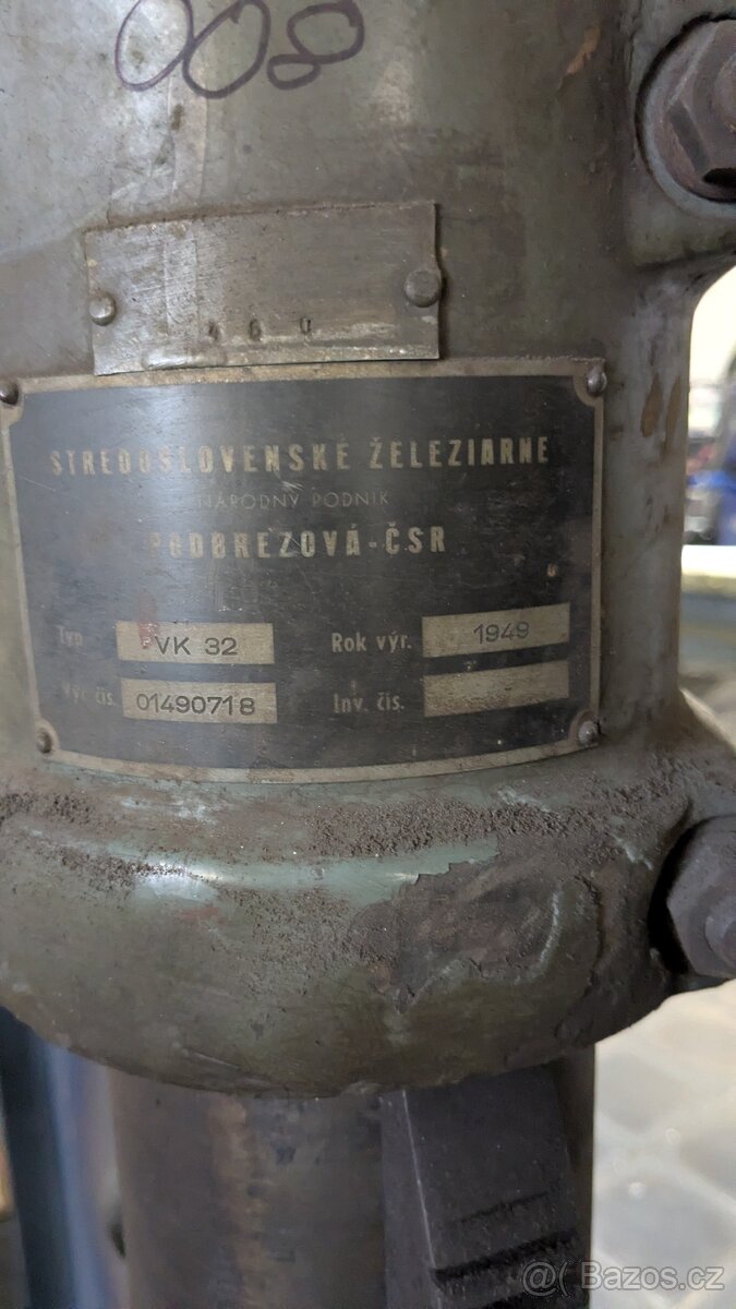 Stojanová vrtačka VK32 - 2