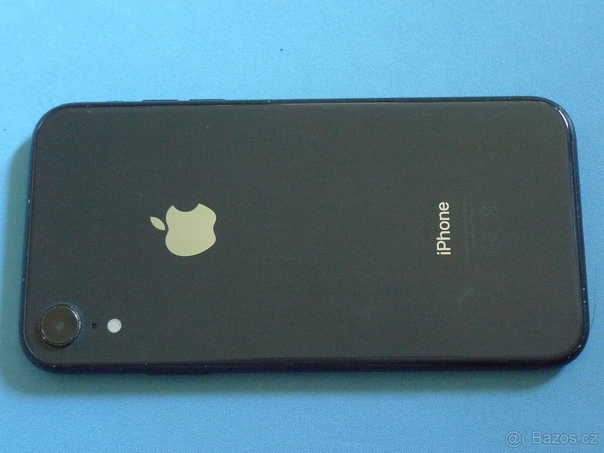 Apple iPhone XR 64 GB baterie 80% - 2