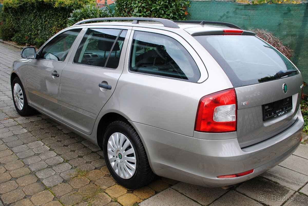 Škoda Octavia 2 kombi 1.6MPI 75kW - 2