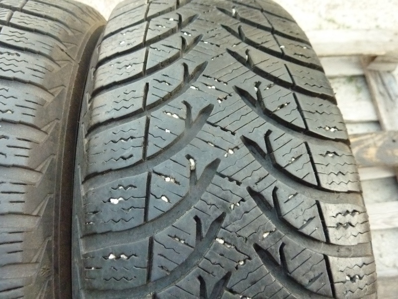 Zimní pneu Michelin 88T 185/60 R15 - 2