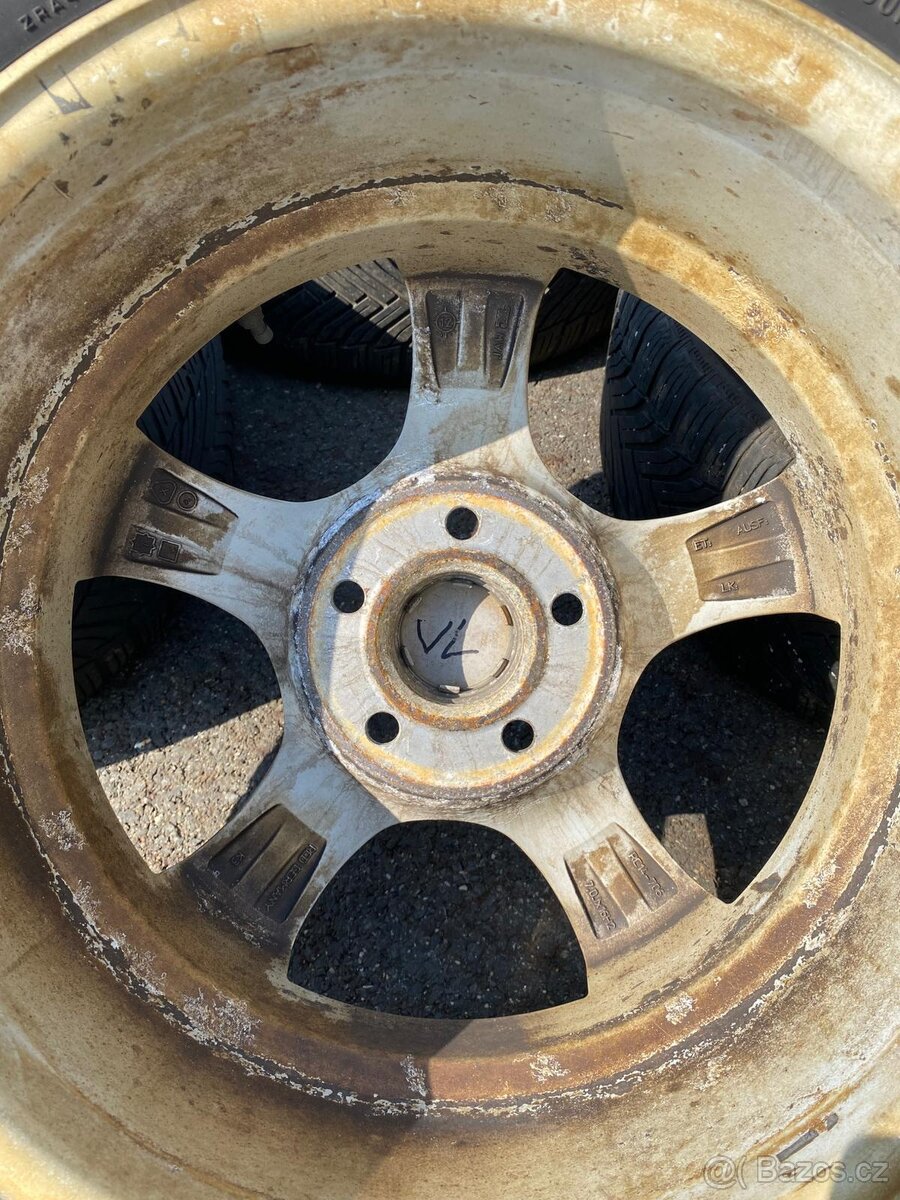 Prodej kompletních kol 215/60R16 99H - 2