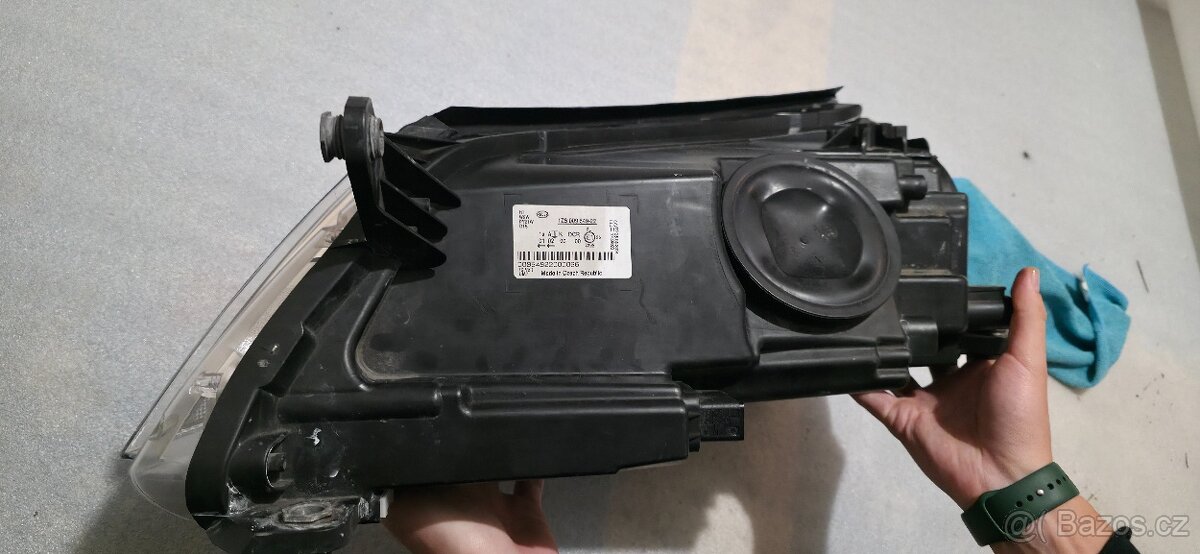 Přední světlomet pravý VW Tiguan - 2