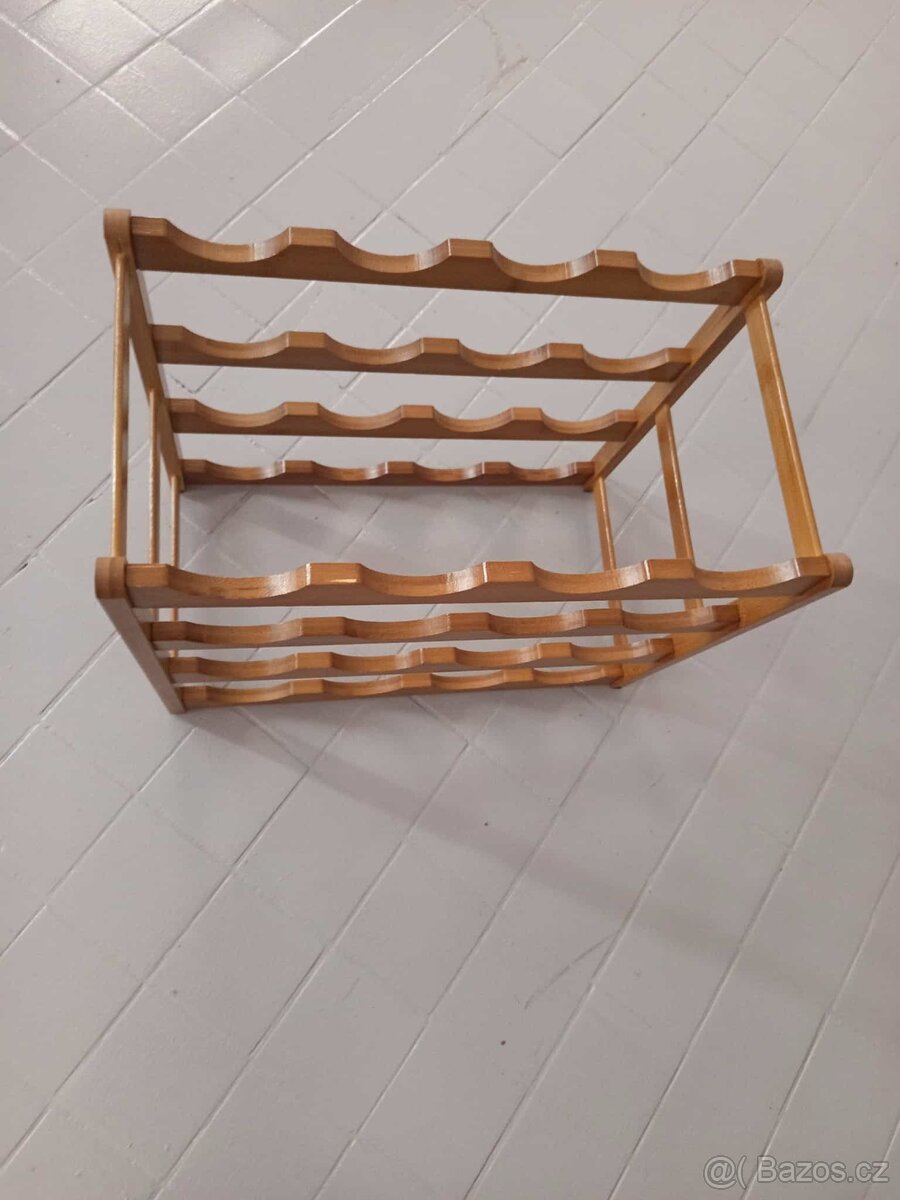 Stojan na vínko - 2