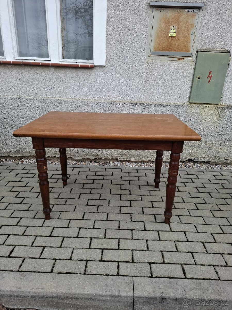 13x stoly z restaurace hospody - 2