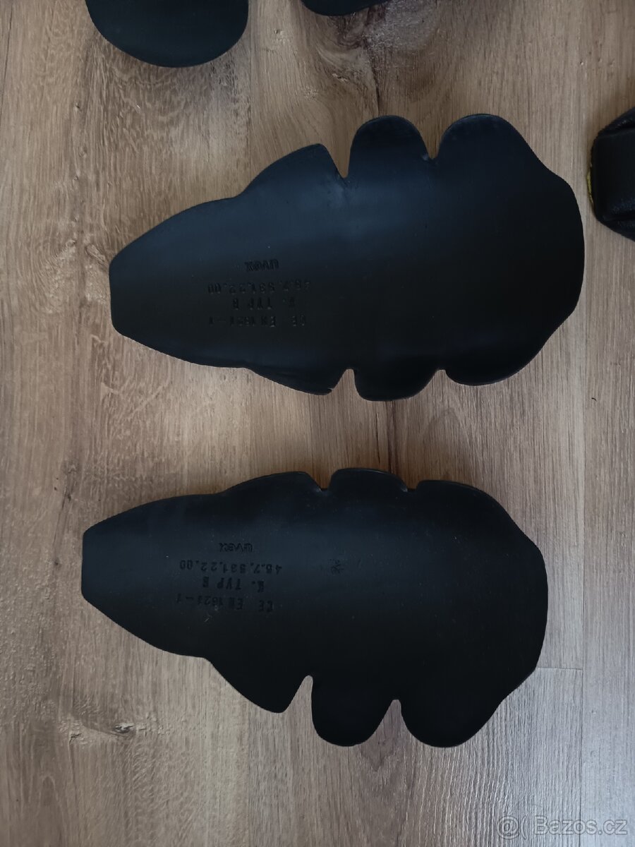 Chrániče kolen a kyčlí a ramen - 2