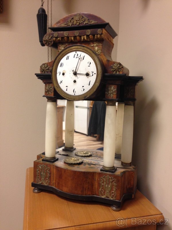 Empírový hodiny - 2