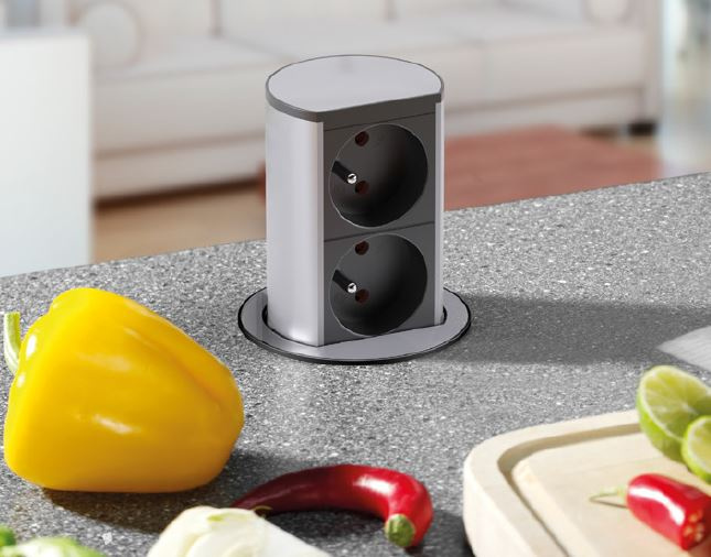 výsuvná ,2 x elektrická zásuvka , BACHMANN - 2