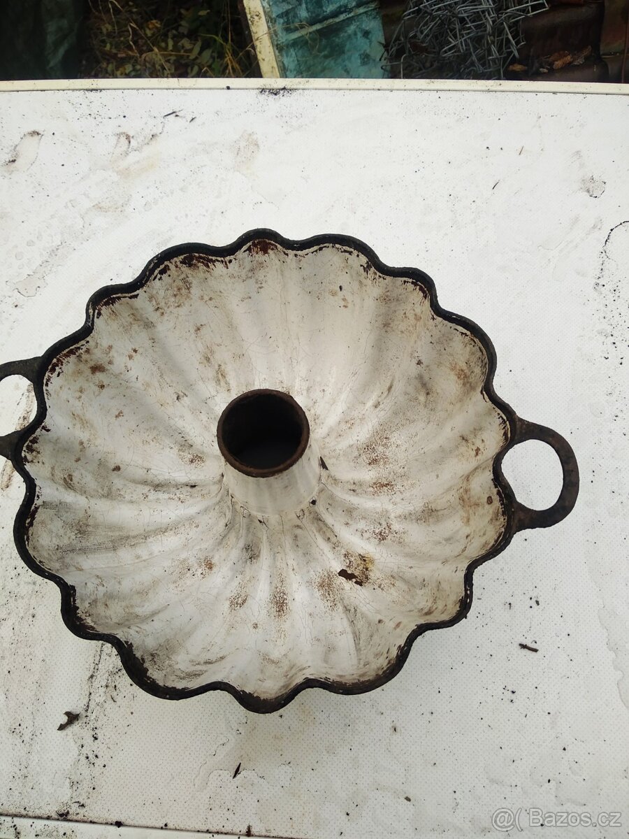 Litinová forma na bábovku - 2