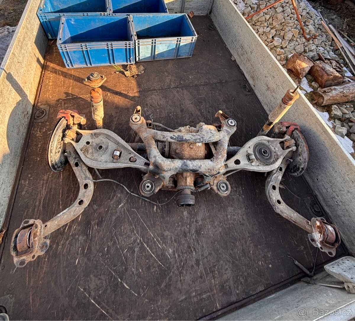 ZADNÍ NÁPRAVA BMW E46 330 I - 2