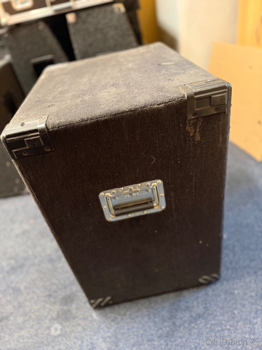 basový reproduktorový box - 2