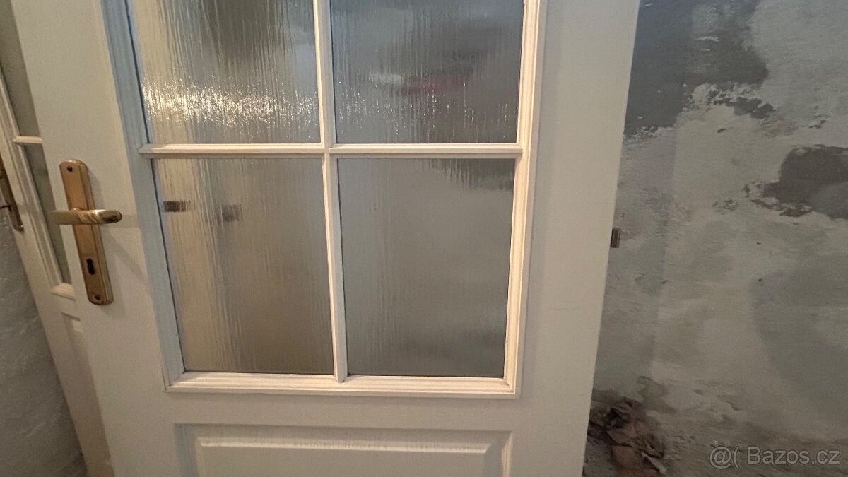 Prosklené dveře s kováním na levé straně - 2