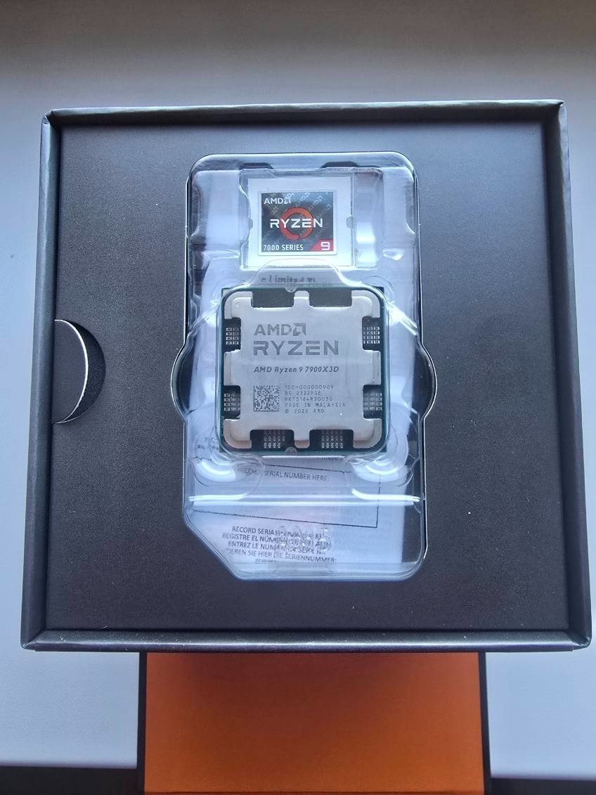 AMD Ryzen 9 7900X3D - 2