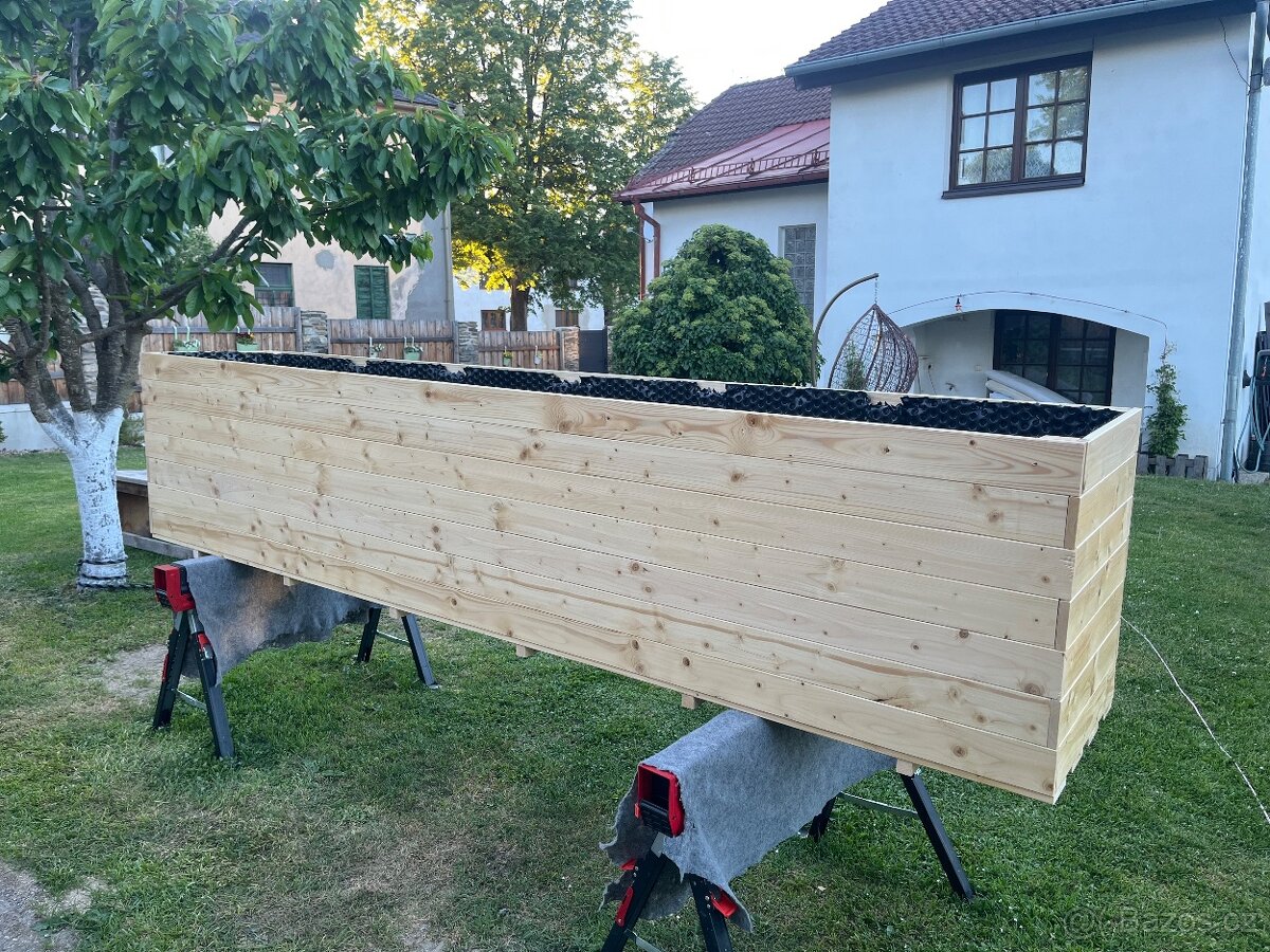 Vyvýšené záhony, truhlíky - 2