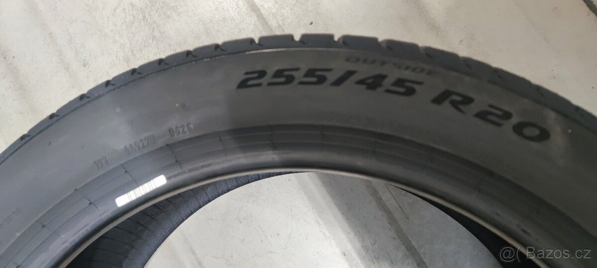 255/45 R20 Pirelli letní - nové - 2