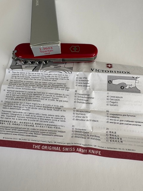 nůž Victorinox Spartan - 2