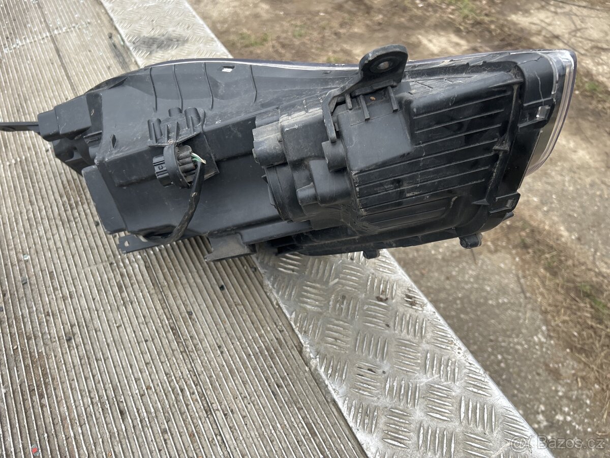 Hyundai ix20 2016 Leva lampa - 2